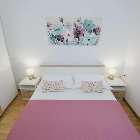Lägenhet Civadelic Trogir