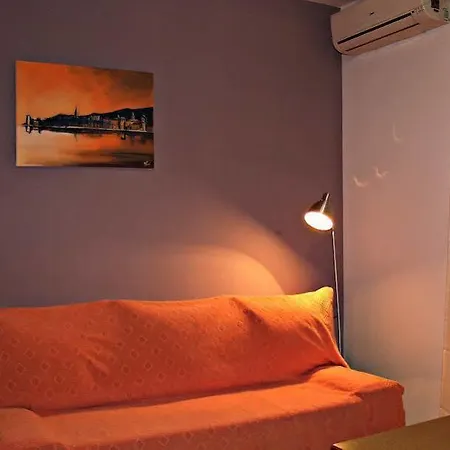 Civadelic Apartman *